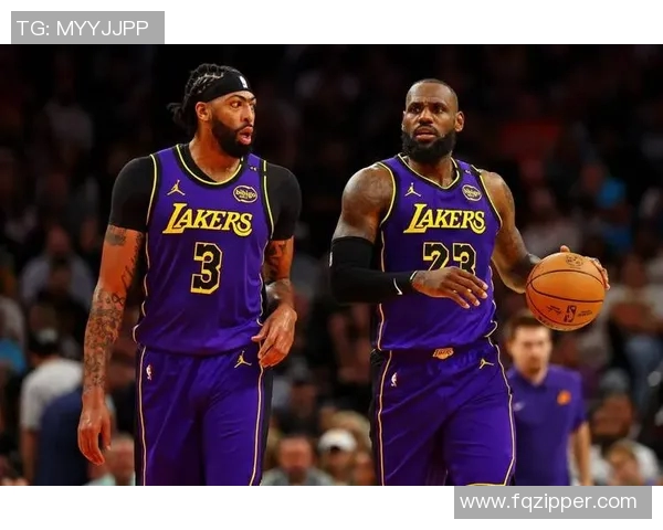 2012年NBA季后赛湖人与雷霆的激烈对决回顾与分析 2012年NBA季后赛湖人与雷霆的激烈对决回顾与分析