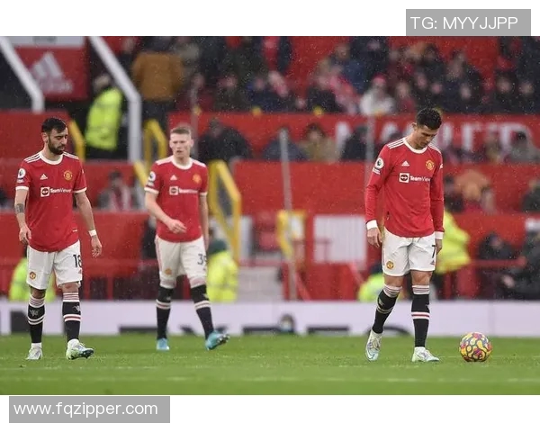 南安普顿对阵曼联精彩视频黑白直播全程回顾与分析